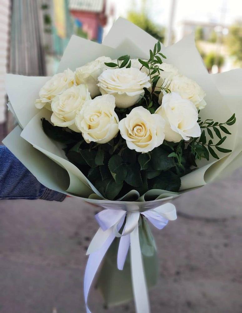 Букет Белые розы Проуд в Федоровка Республика Башкортостан