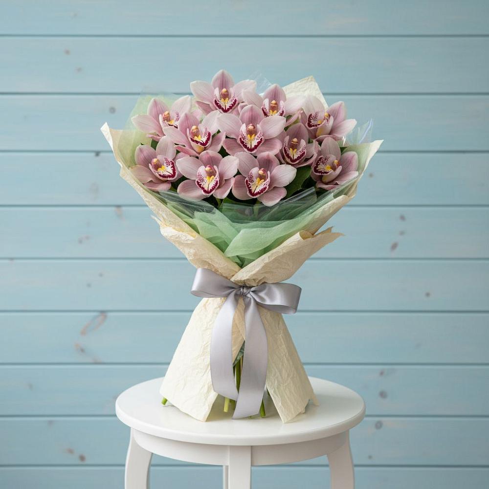 Букет цветов из: Орхидеи и Розы в Федоровка Республика Башкортостан