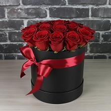 Цветочная композиция из Розы в шляпной коробке в Федоровка Республика Башкортостан