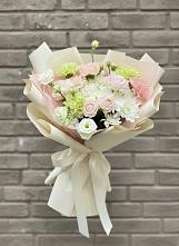 Букет цветов из:  Гвоздики, Розы, Лизиантусы и Хризантемы #REPLACE_PRED# Федоровка Республика Башкортостан