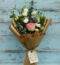 Букет цветов из:  Розы и Лизиантусы в Федоровка Республика Башкортостан